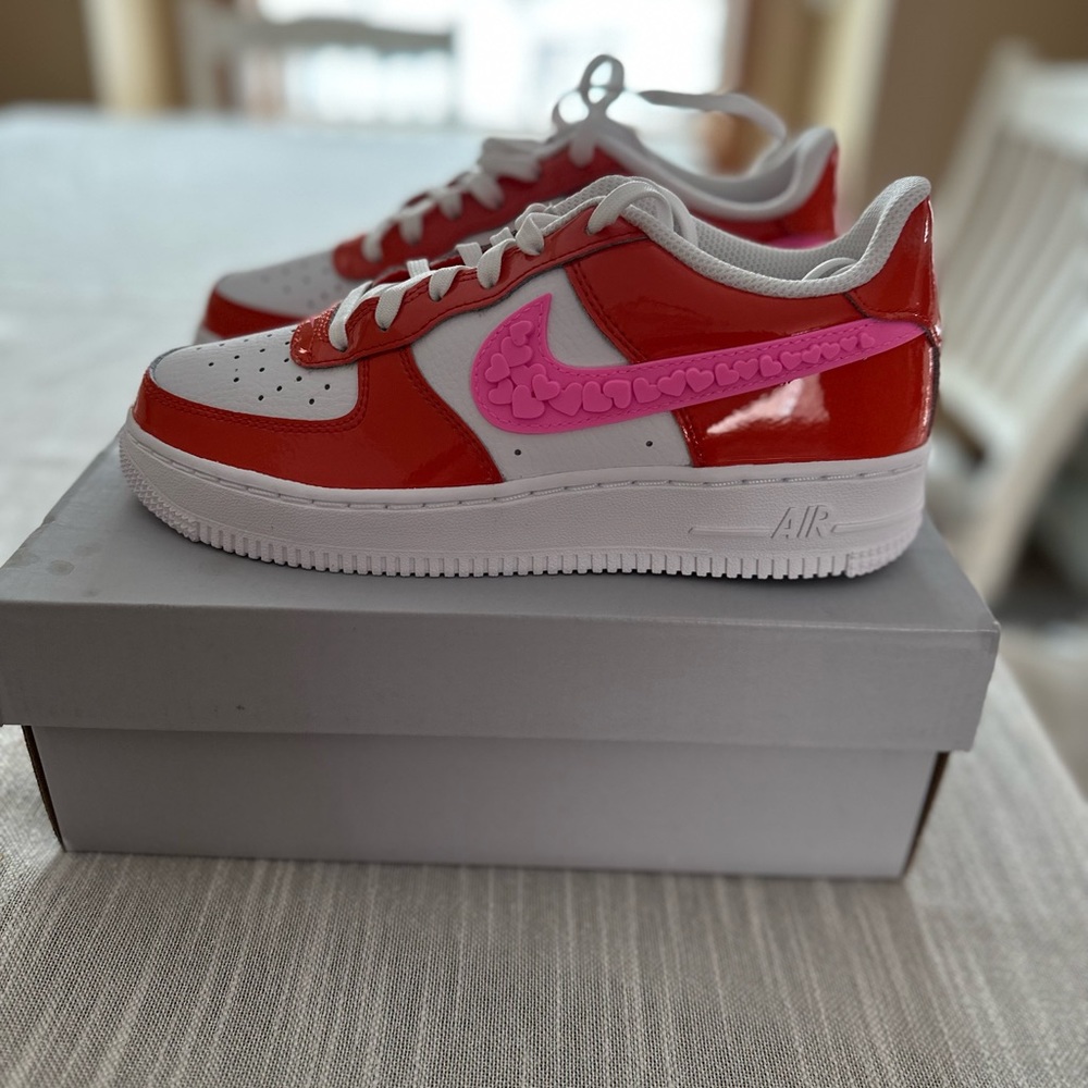 Kids Nike Air Force Valentines Addition